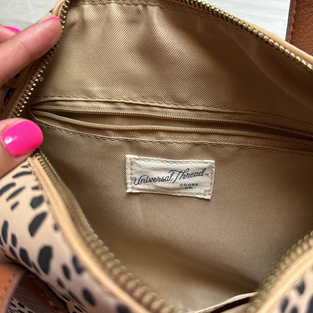 Universal Thread Leopard Purse - Picture 7 of 13